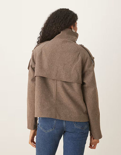 Blazer con collo alto e texture