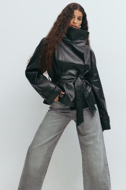 Leather jacket with short waist