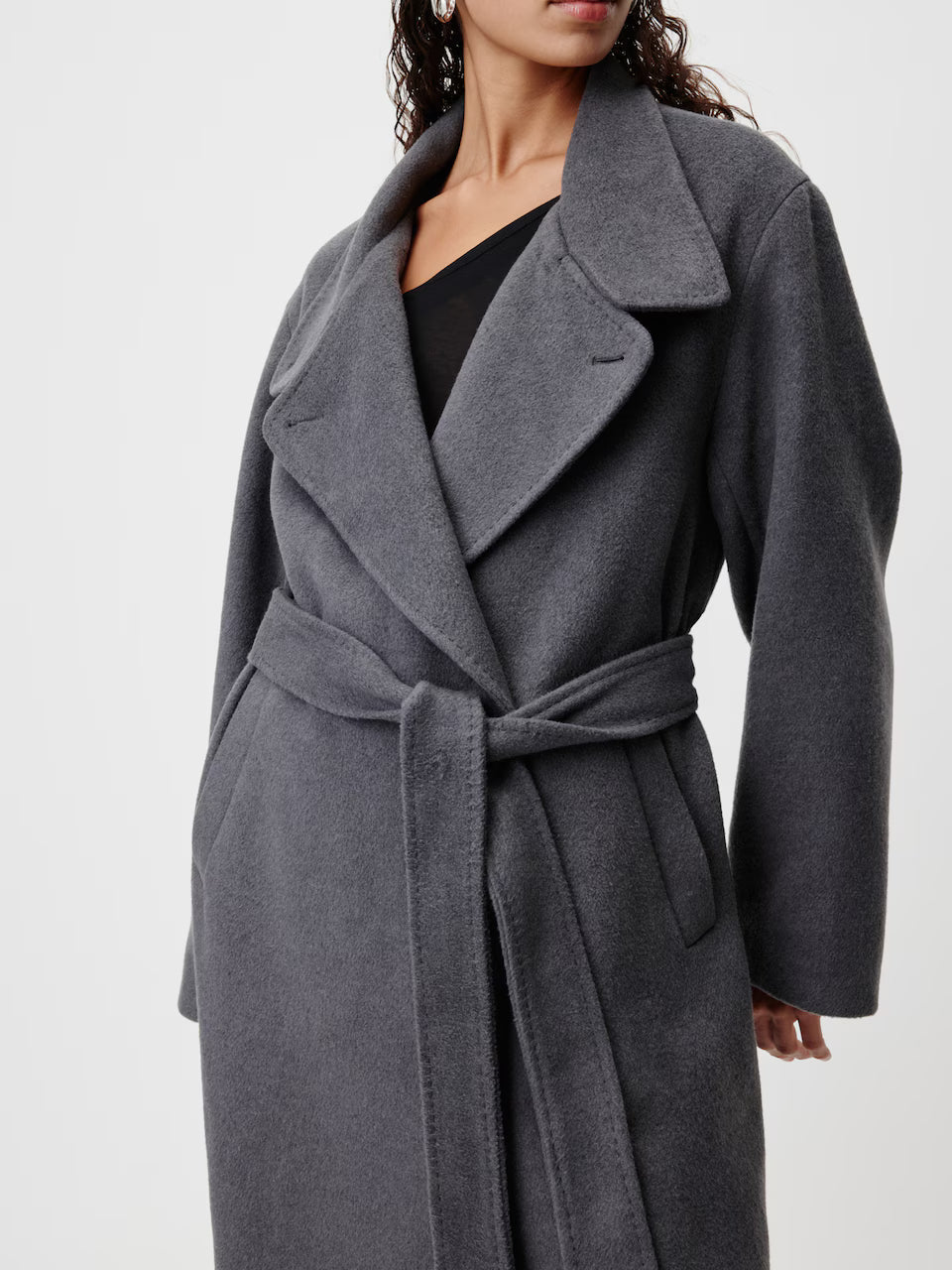Long trench coat with belt 