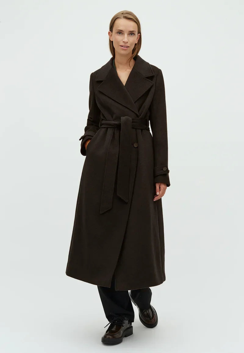 Long trench coat with belt 