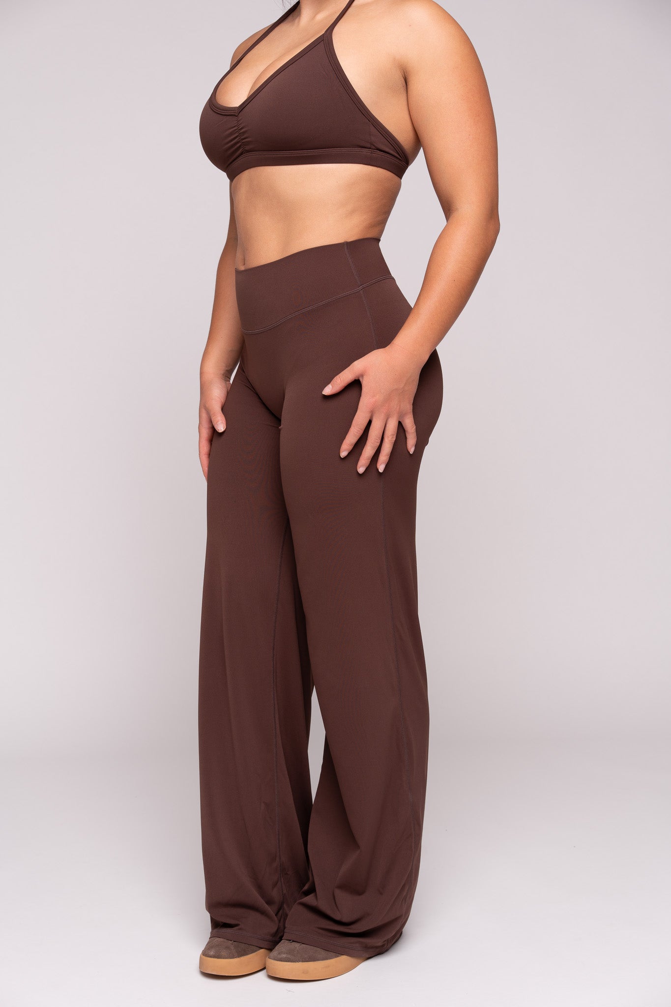 Ease x Amalie Vad - Straight Leg Pants (Coffee Brown)