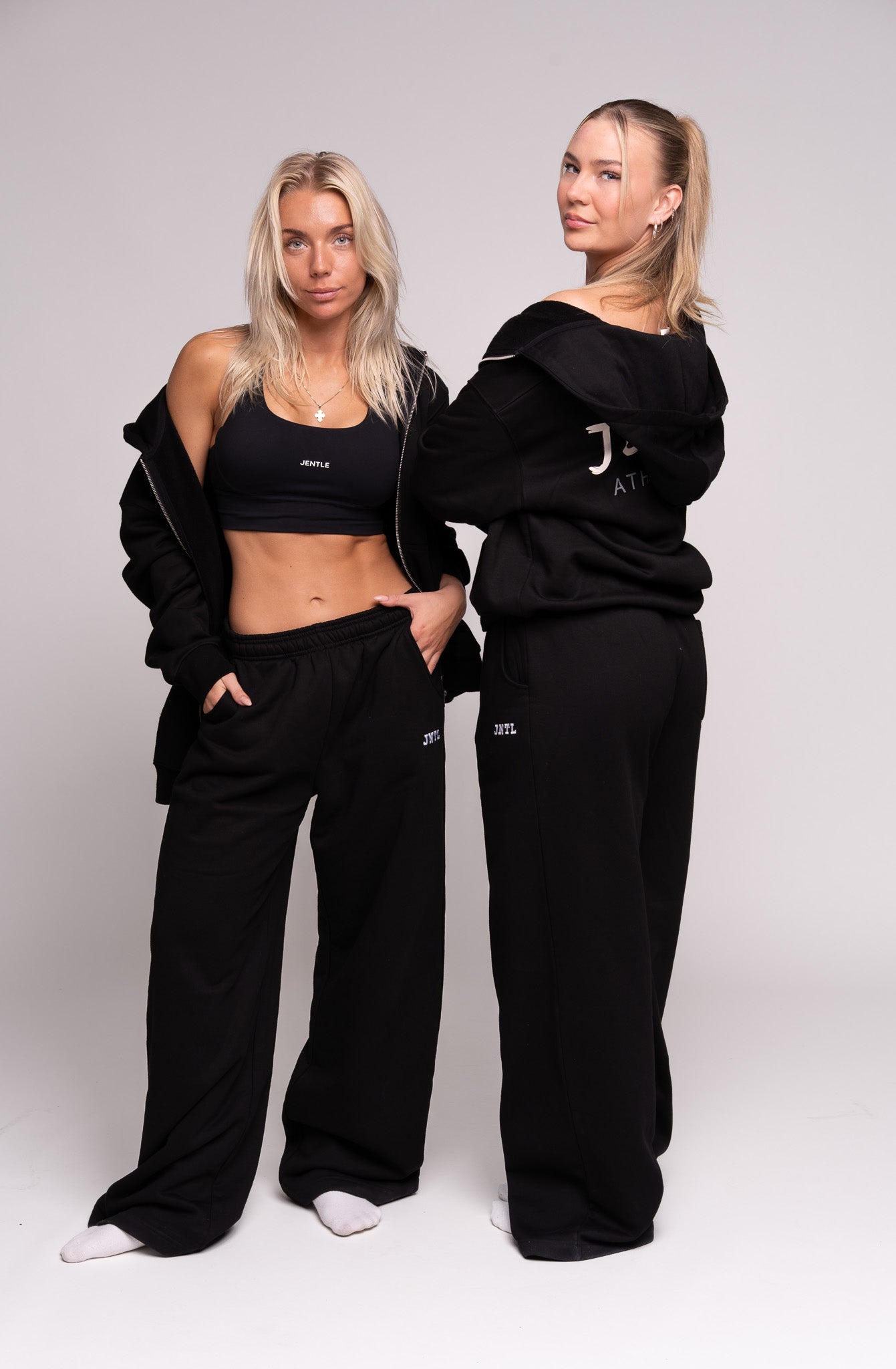 JNTL Oversized Zip Hoodie (Black)