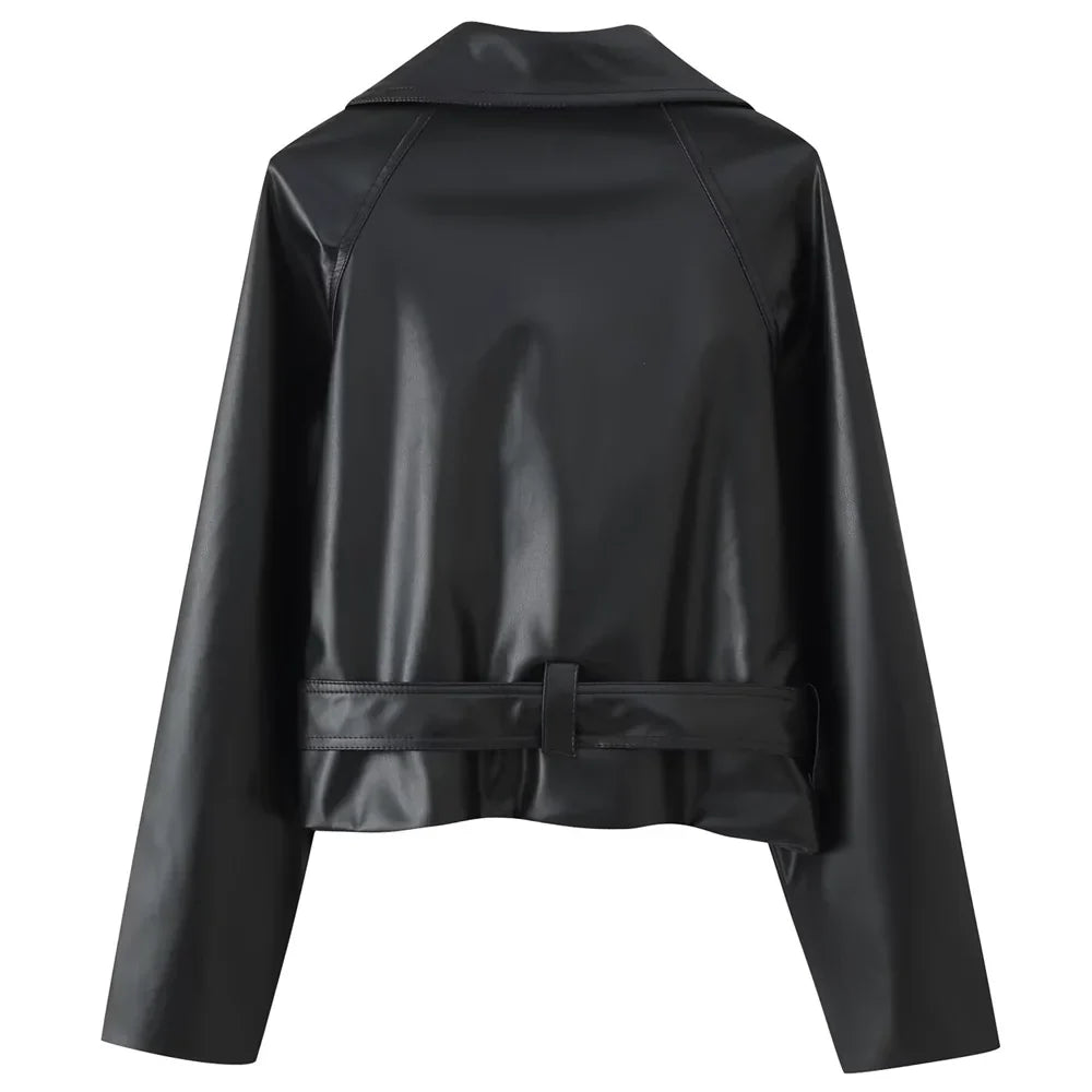 Leather jacket with short waist