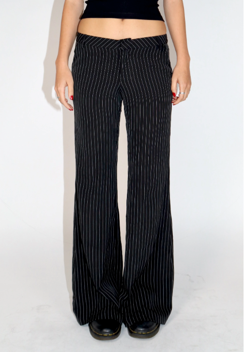 Noctéra Low-Rise Flare Trousers