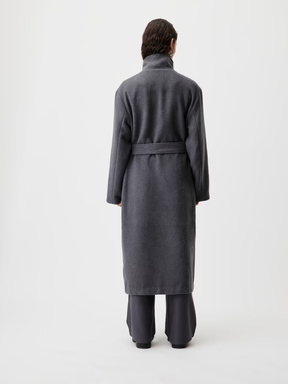 Long trench coat with belt 