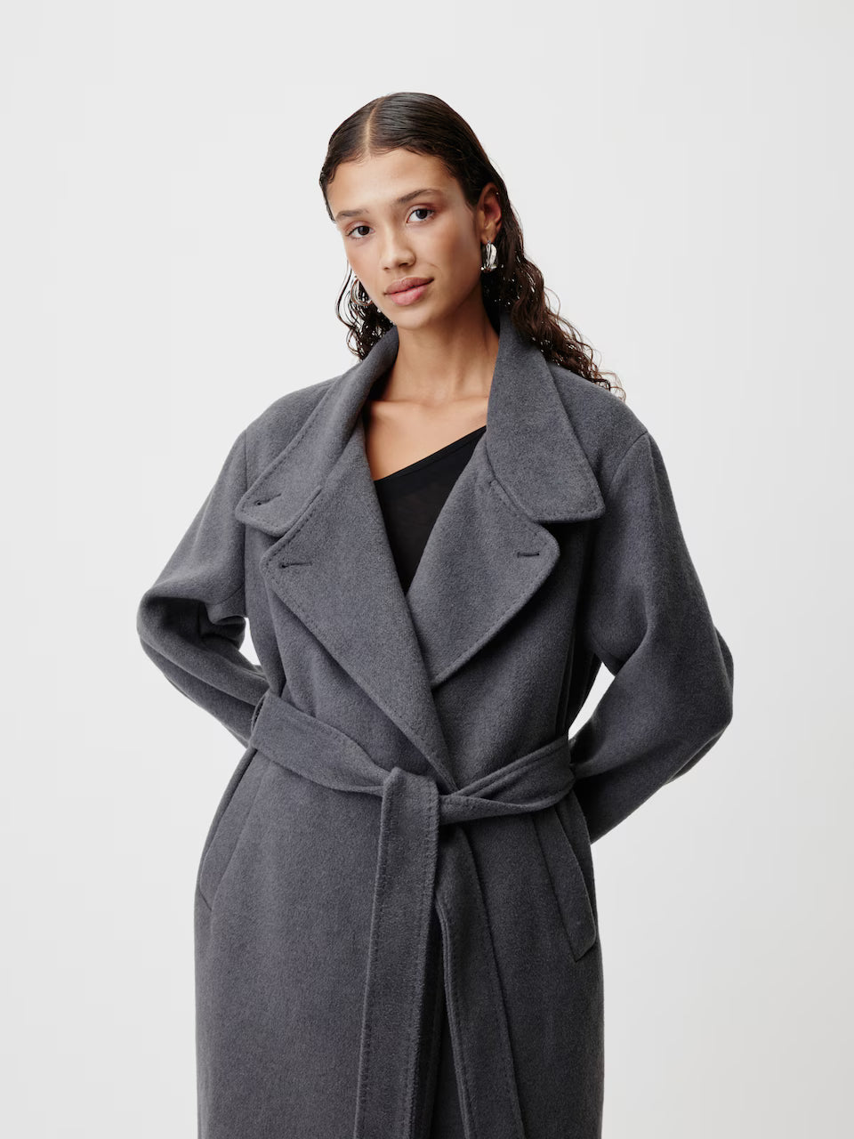 Long trench coat with belt 